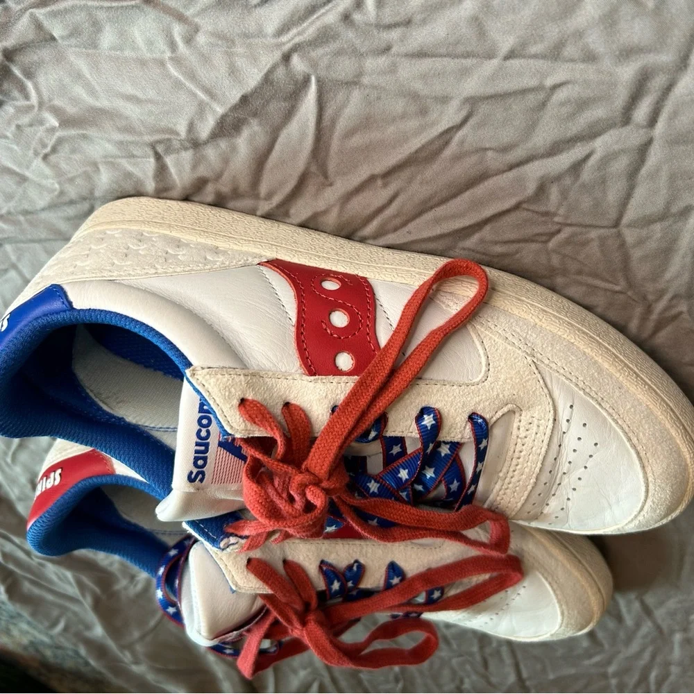Saucony Spirit of ’76 Patriotic Sneakers Women’s 7.5 Red White Blue Stars - Picture 3 of 9